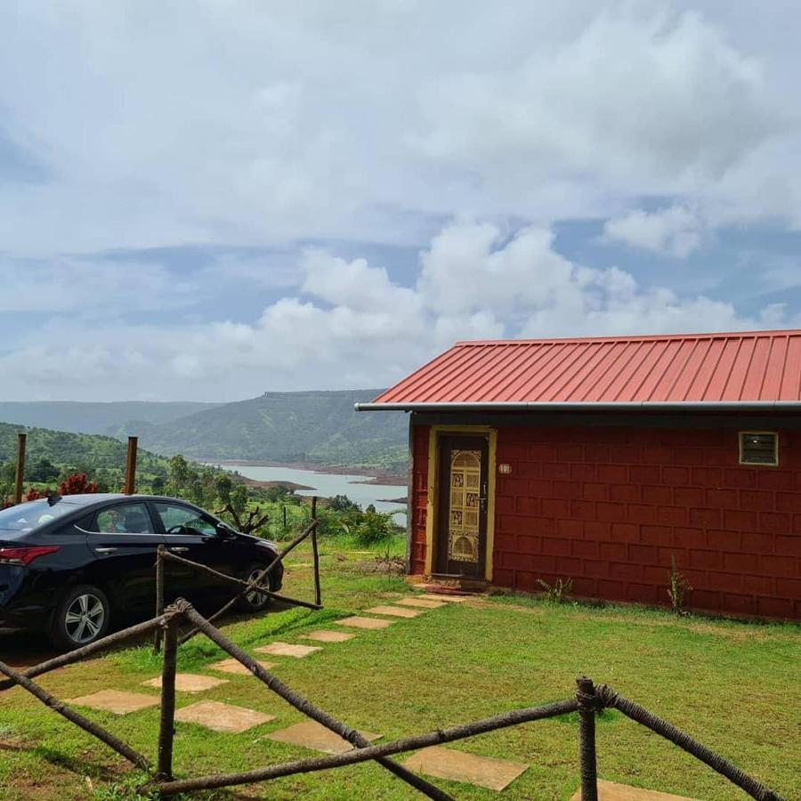 Mysticstays Resort Wai Exterior foto