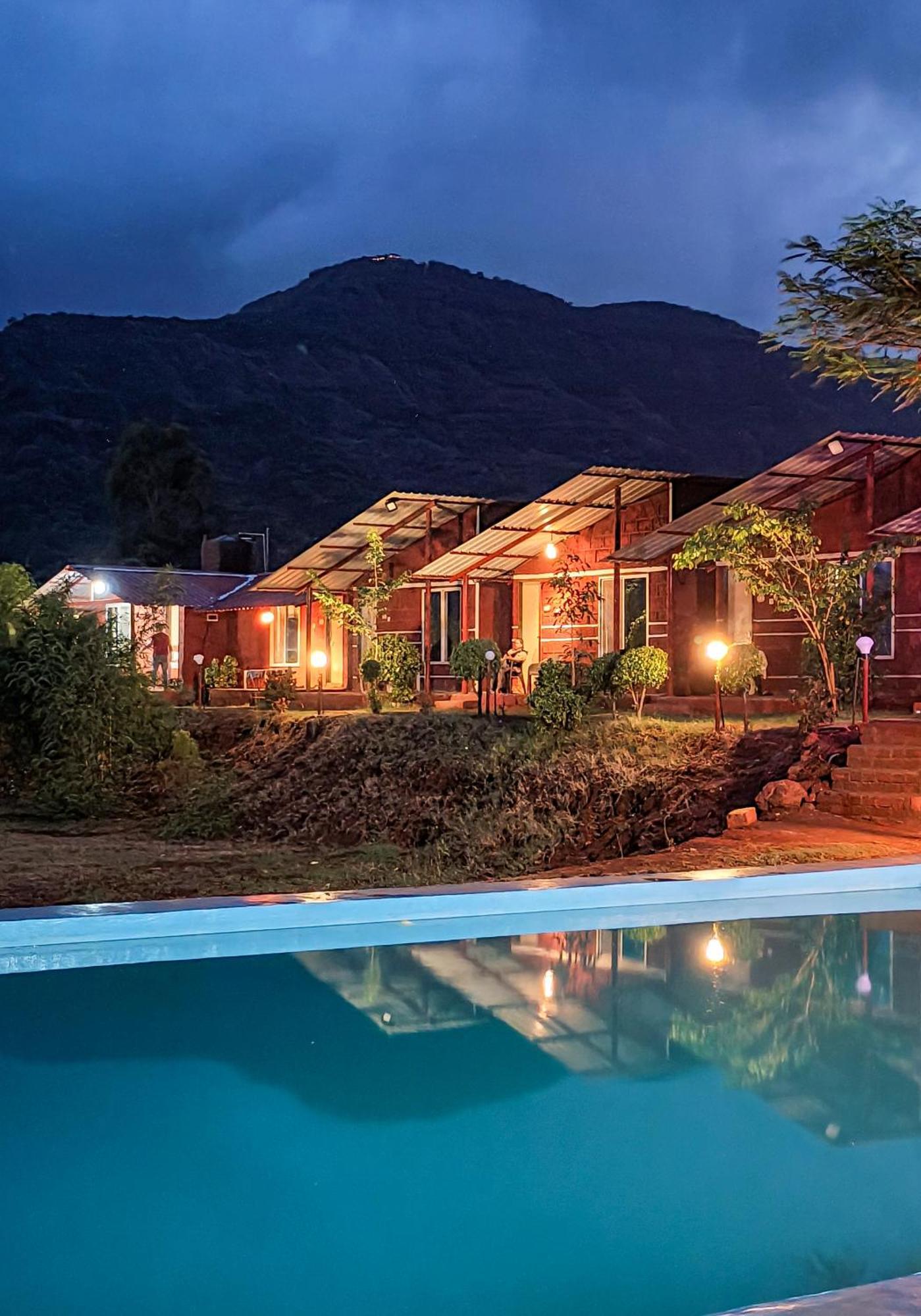 Mysticstays Resort Wai Exterior foto